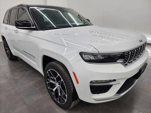 2022 Jeep Grand Cherokee 4xe Summit Reserve