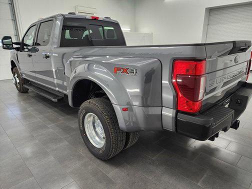 2022 Ford F-350 Lariat
