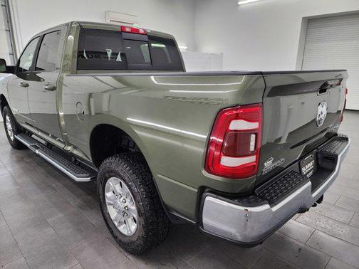 2020 RAM 2500 Big Horn Crew Cab 4X4 6'4' Box