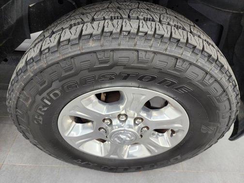 2020 RAM 2500 Big Horn Crew Cab 4X4 6'4' Box