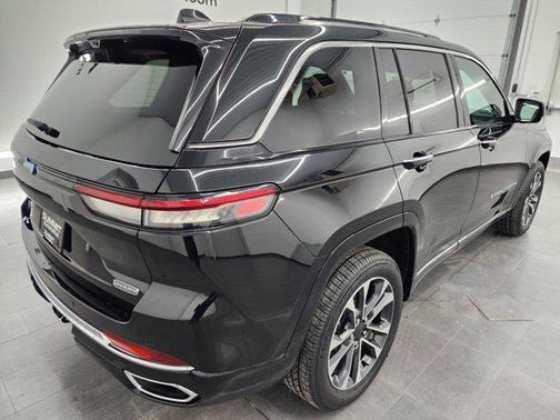 2023 Jeep Grand Cherokee 4xe Overland