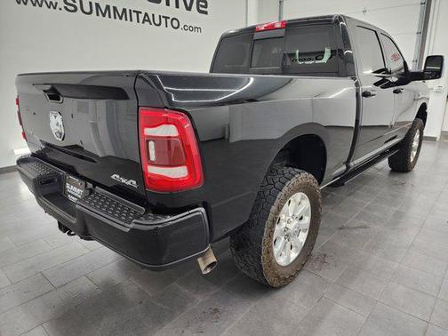 2023 RAM 2500 Laramie Crew Cab 4x4 6'4' Box