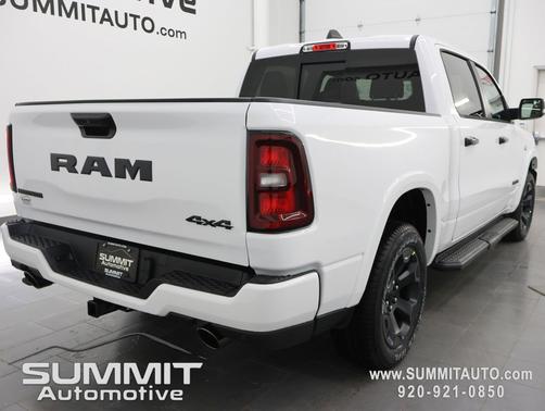 Bright White Clearcoat 2026 RAM 1500 Big Horn/Lone Star