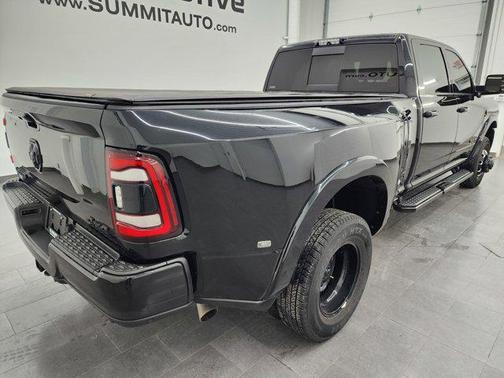 2020 RAM 3500 Laramie Crew Cab 4x4 8' Box