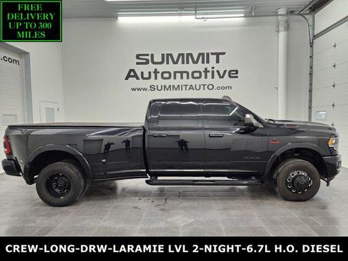 2020 RAM 3500 Laramie Crew Cab 4x4 8' Box
