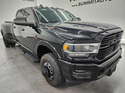2020 RAM 3500 Laramie Crew Cab 4x4 8' Box