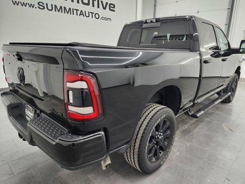 2024 RAM 2500 Laramie Crew Cab 4x4 6'4' Box