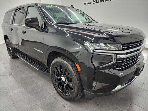 2023 Chevrolet Suburban LT