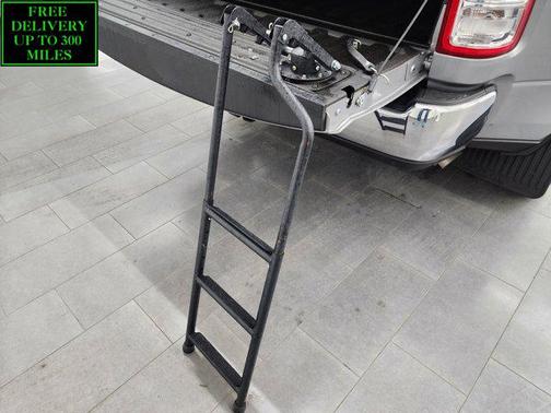 2023 RAM 3500 Big Horn Crew Cab 4x4 8' Box