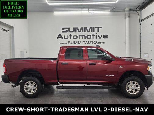 2022 RAM 2500 Tradesman Crew Cab 4x4 6'4' Box