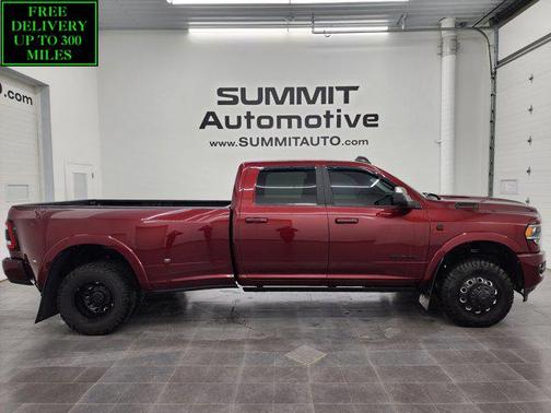 2022 RAM 3500 Laramie Crew Cab 4x4 8' Box