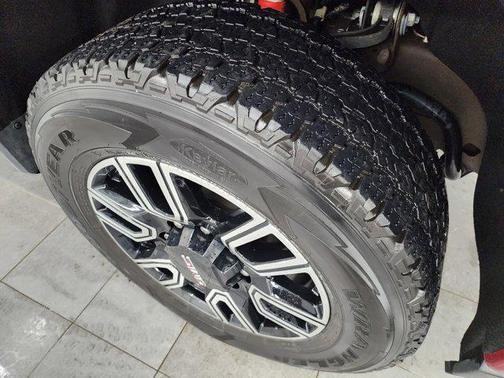 2023 GMC Sierra 2500 AT4