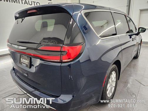 2025 Chrysler Pacifica L