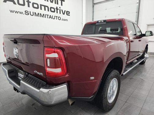 2022 RAM 3500 Big Horn Crew Cab 4x4 8' Box