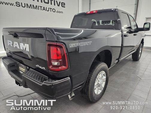 2025 RAM 3500 Big Horn Crew Cab 4x4 6'4' Box