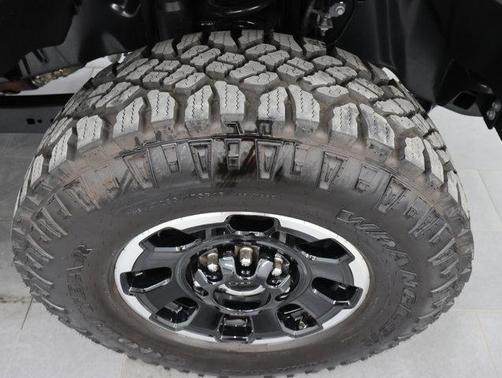 Carbonized Gray Metallic 2025 Ford F-250 XLT