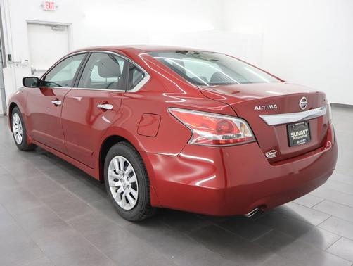Cayenne Red 2015 Nissan Altima 2.5 S
