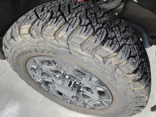 2024 GMC Sierra 2500 SLE