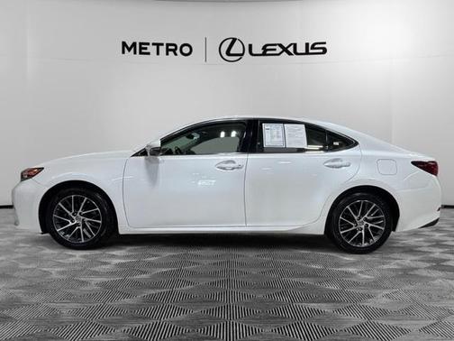 2016 Lexus ES 350 Base