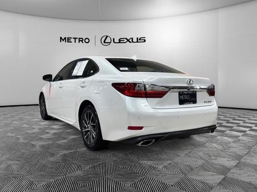 2016 Lexus ES 350 Base
