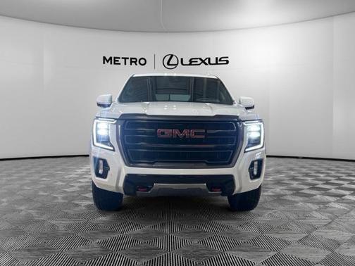 2024 GMC Yukon 4WD AT4