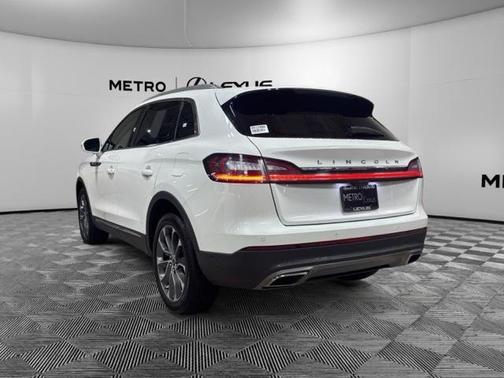 2022 Lincoln Nautilus Reserve