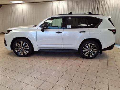 2025 Lexus LX 600 Luxury