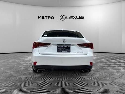 2017 Lexus IS 300 Base