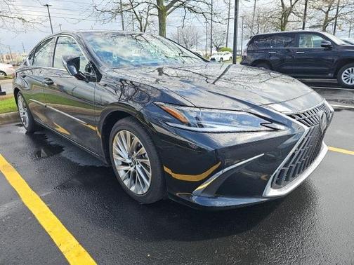 2022 Lexus ES 350 Ultra Luxury