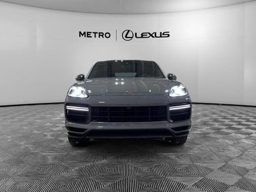 2023 Porsche Cayenne Turbo GT