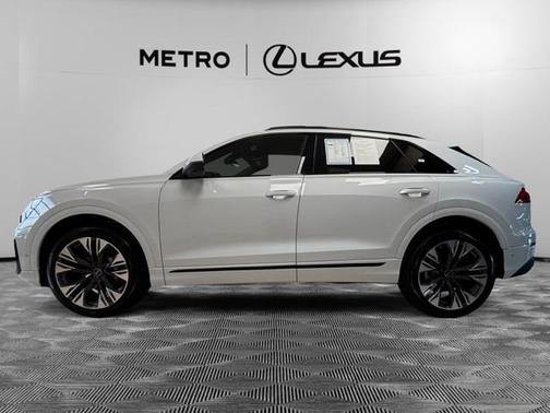 2024 Audi Q8 55 Premium