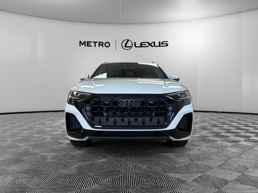2024 Audi Q8 55 Premium