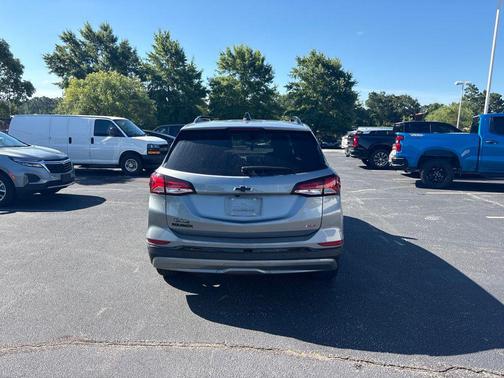 Sterling Gray Metallic 2024 Chevrolet Equinox FWD RS