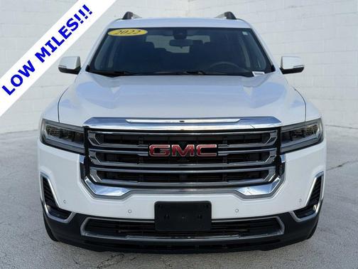 2022 GMC Acadia SLE