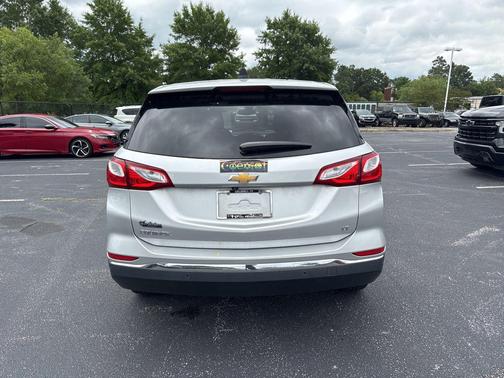 Silver Ice Metallic 2020 Chevrolet Equinox 1LT