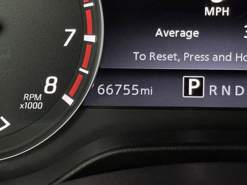 2021 Nissan Titan SL