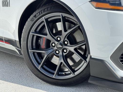 2022 Ford Mustang Mach 1