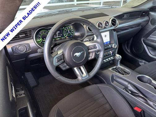 2022 Ford Mustang Mach 1