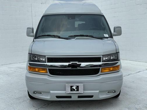 2025 Chevrolet Express 2500 Work Van