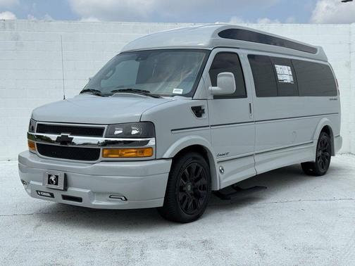 2025 Chevrolet Express 2500 Work Van