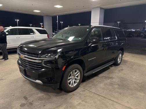 2024 Chevrolet Suburban LT