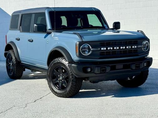 2024 Ford Bronco Black Diamond