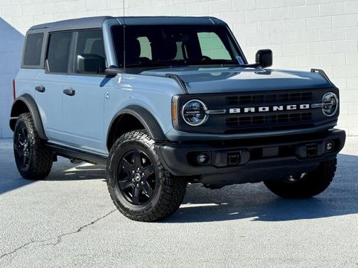2024 Ford Bronco Black Diamond