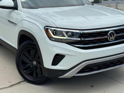 2022 Volkswagen Atlas Cross Sport 3.6L V6 SE w/Technology