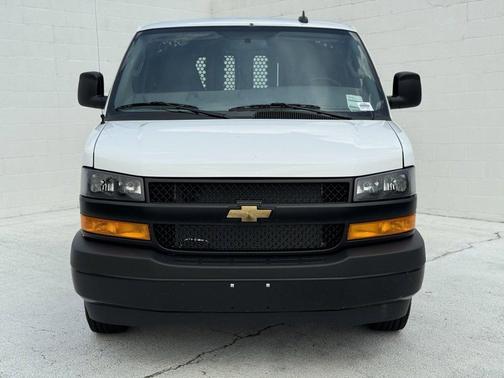 2025 Chevrolet Express 2500 Work Van