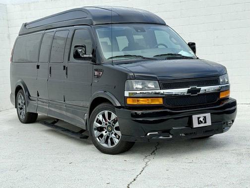 2025 Chevrolet Express 2500 Work Van