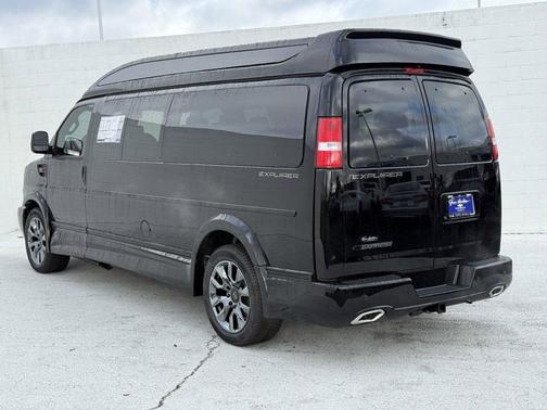 2025 Chevrolet Express 2500 Work Van