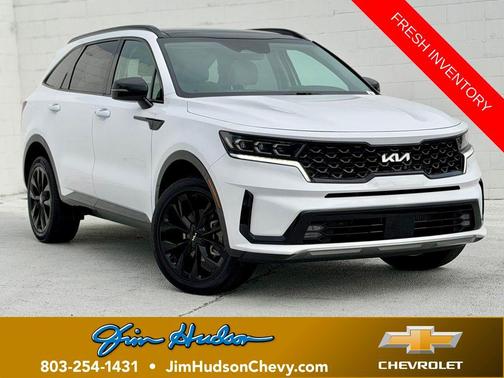 Glacial White Pearl 2023 Kia Sorento SX