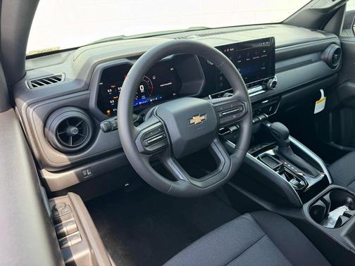 Summit White 2026 Chevrolet Colorado WT