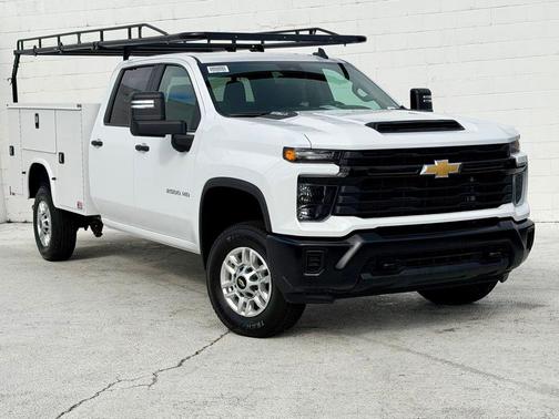 Summit White 2026 Chevrolet Silverado 2500 WT